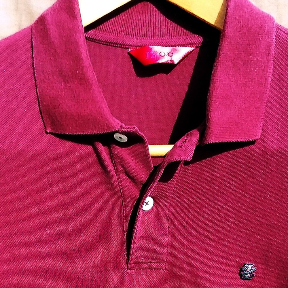 Izod Men's Cotton Polo Size Medium - Picture 2 of 4